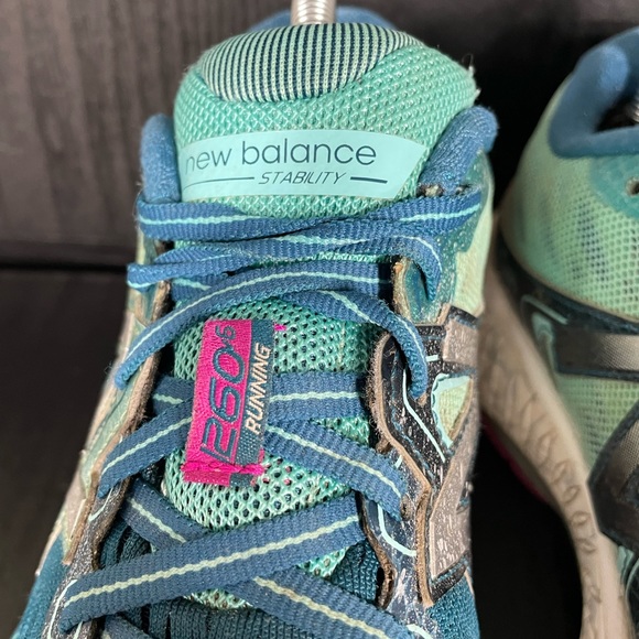 New Balance 1260v6 women’s size 9.5 - Picture 9 of 13